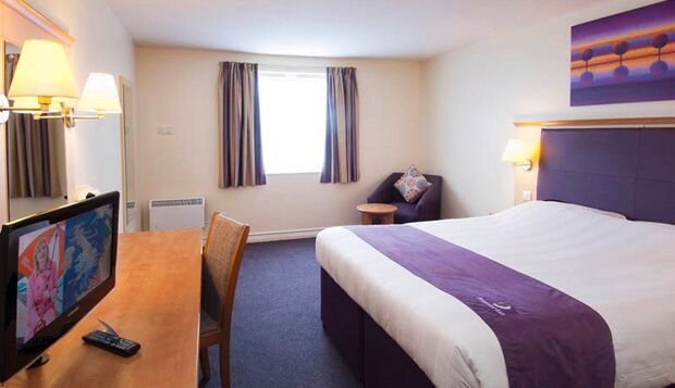 Premier Inn Isle Of Wight Newport  Exterior photo